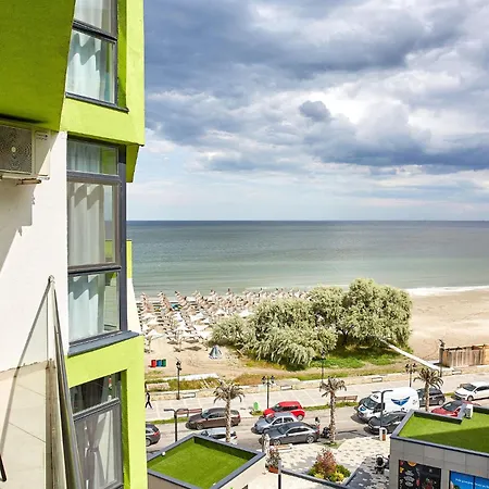 Apartman Hampton 1 By Alz *